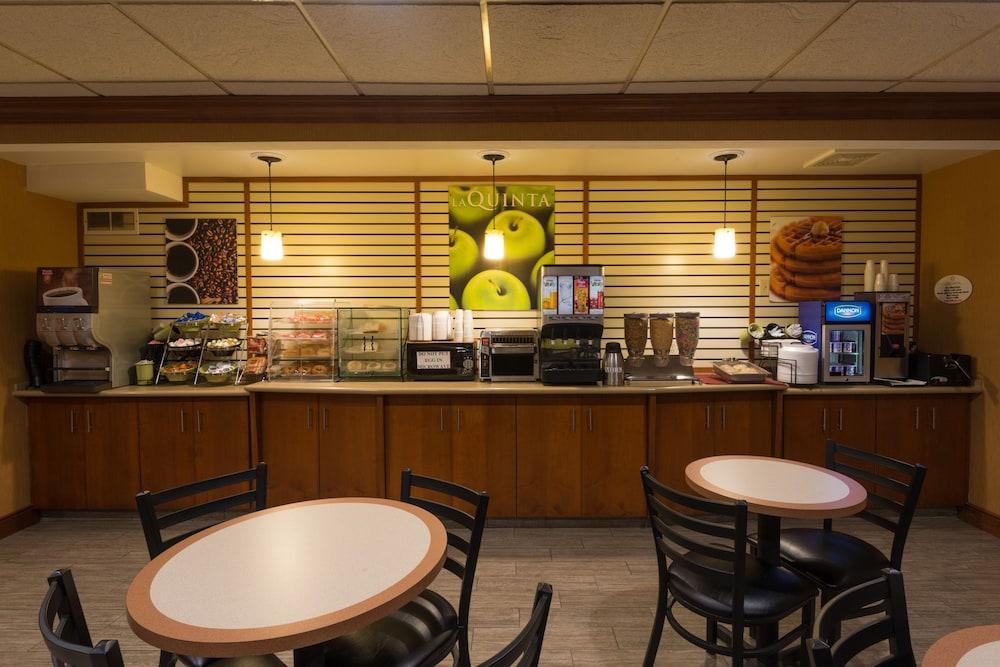 La Quinta Inn By Wyndham Buffalo Airport Williamsville Extérieur photo