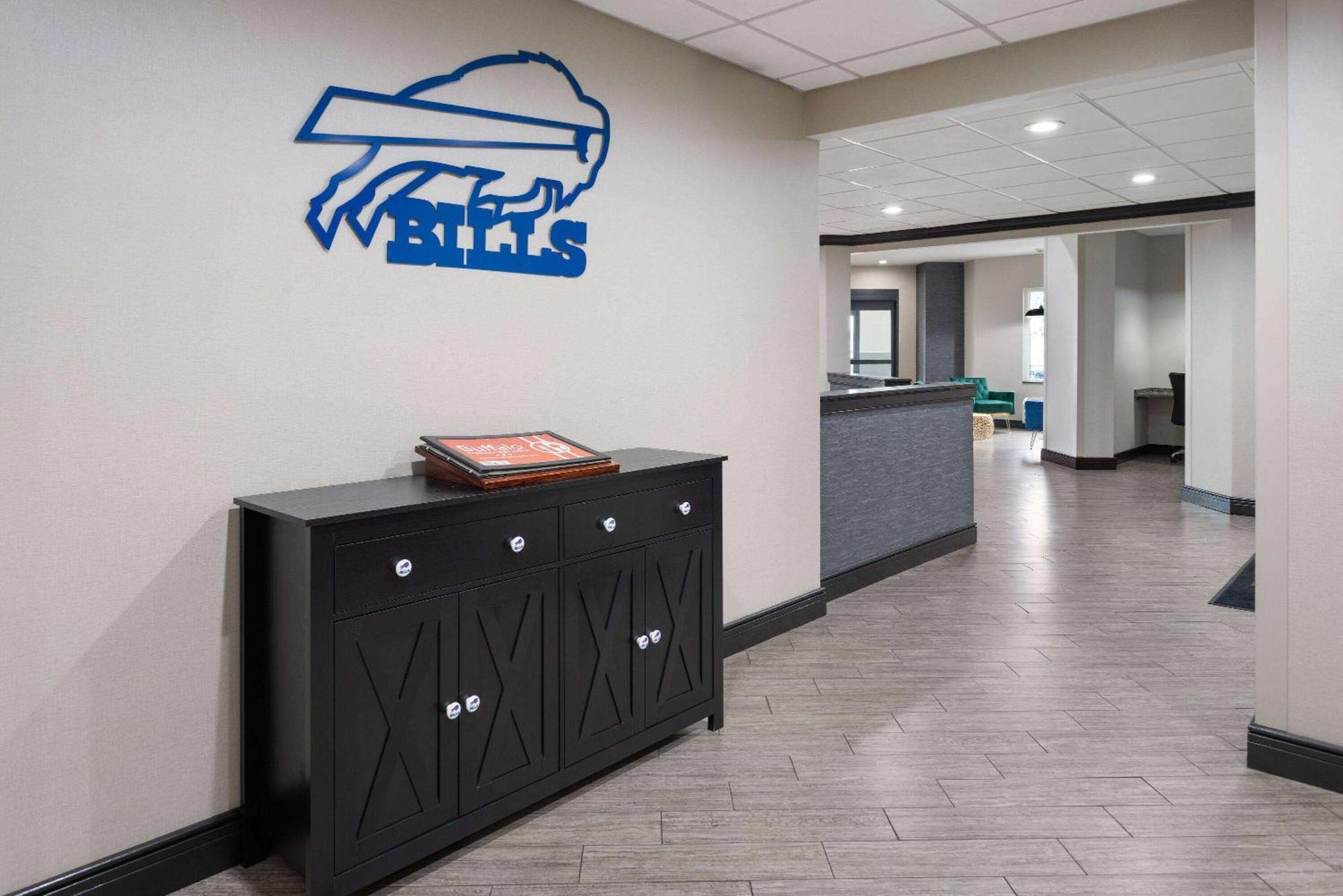 La Quinta Inn By Wyndham Buffalo Airport Williamsville Extérieur photo