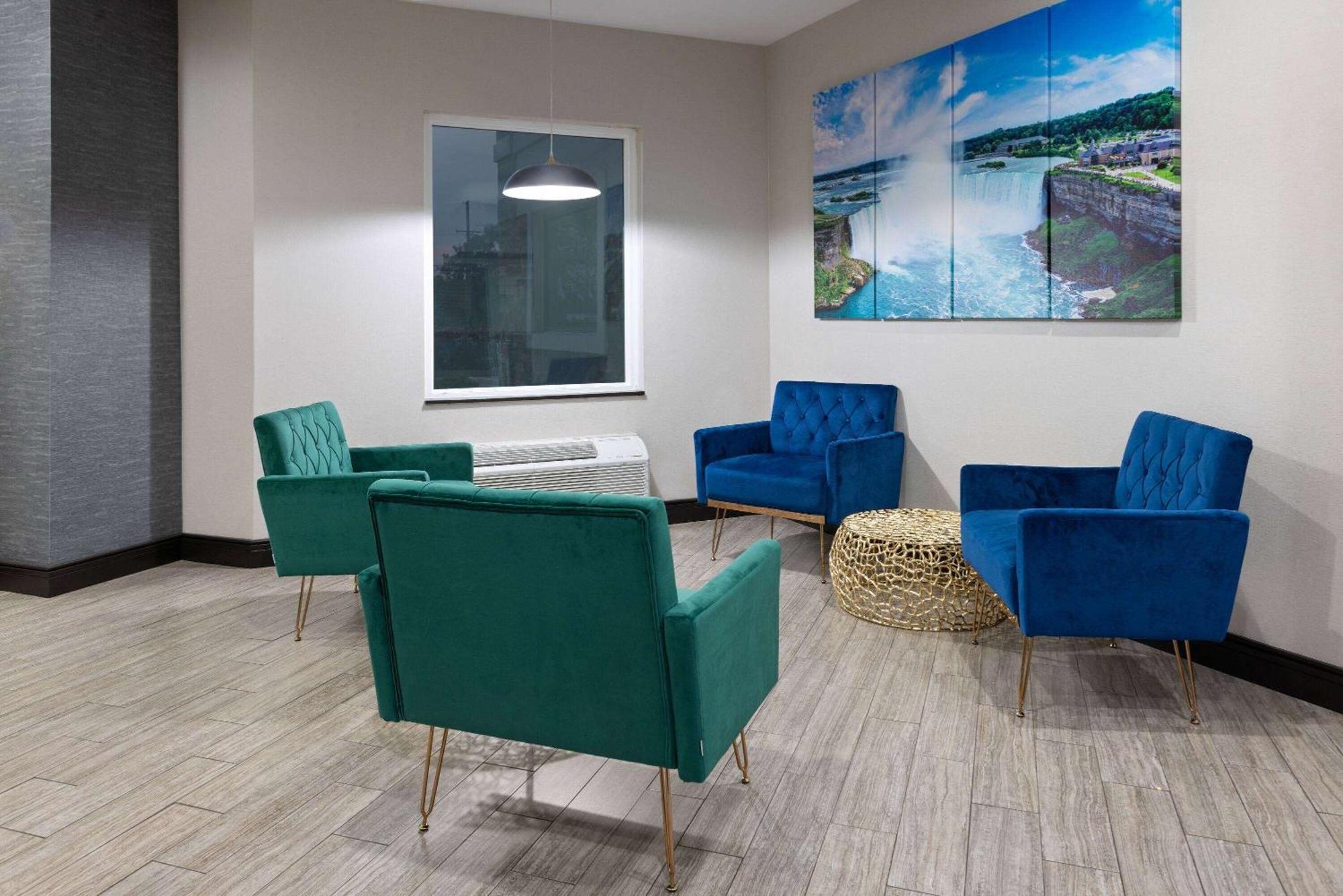 La Quinta Inn By Wyndham Buffalo Airport Williamsville Extérieur photo